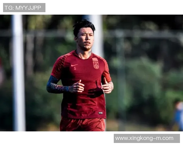 中国足球队球星考高中：从绿茵场到考场的跨界挑战与成长之路